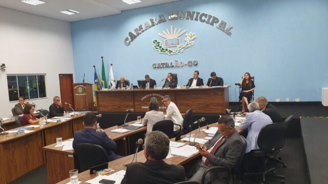 Câmara de Catalão realiza duas sessões ordinárias e analisa projetos do Executivo, homenagens e dezenas de indicações