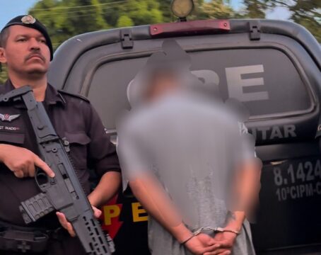 Suspeito de violência doméstica é preso com motocicleta furtada na zona rural de Piracanjuba