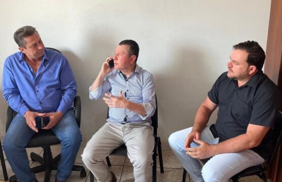 Prefeito e vice de Nova Aurora garantem articulação de recursos para 2026 em Goiânia