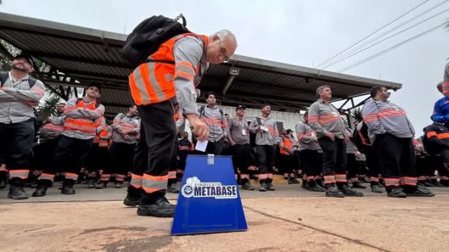 METABASE lança campanha salarial com trabalhadores da Mina Boa Vista, em Catalão