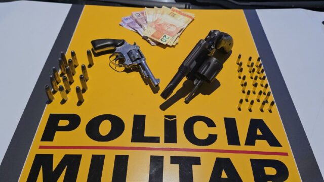 Casal é preso por porte ilegal de armas de fogo na MGC-354, em Vazante