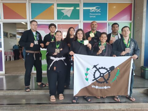 Equipe de jiu-jítsu de Ouvidor conquista 8 medalhas em competição em Goiânia