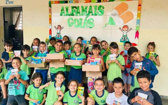 Governo de Goiás recebe Selo Ouro por excelência em políticas de alfabetização