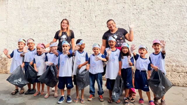 Ação contra a dengue mobiliza crianças em escola municipal de Corumbaíba