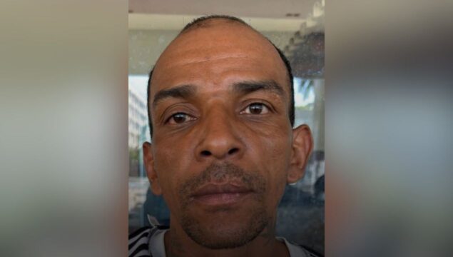 Homem é morto a pedradas em construção abandonada na região central de Caldas Novas