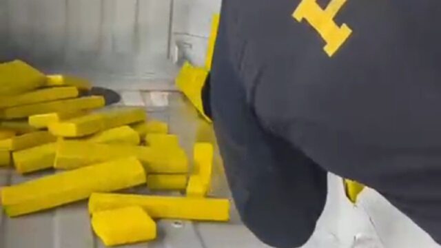 PRF apreende mais de 100 kg de maconha escondidos em picape na BR-060, em Anápolis