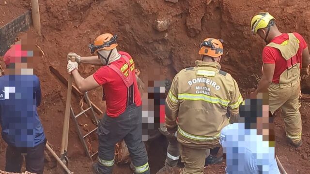Deslizamento de terra deixa quatro trabalhadores soterrados em obra em Senador Canedo