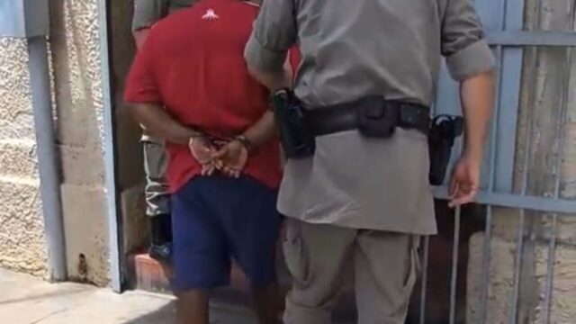 homem é preso por tentativa de homicídio após atacar jovem com enxadão em Campo Alegre de Goiás