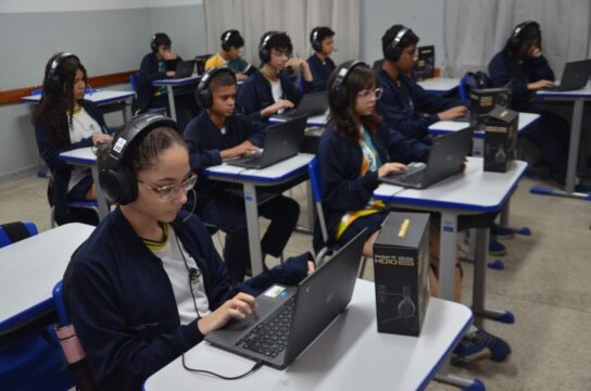 Universalização de equipamentos tecnológicos é destaque da educação de Goiás no Censo Escolar 2025