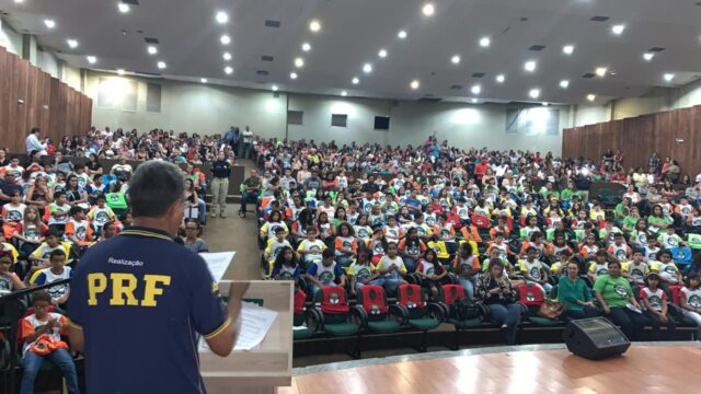 Crianças iniciam aprendizagem no Projeto PAT em Catalão e região
