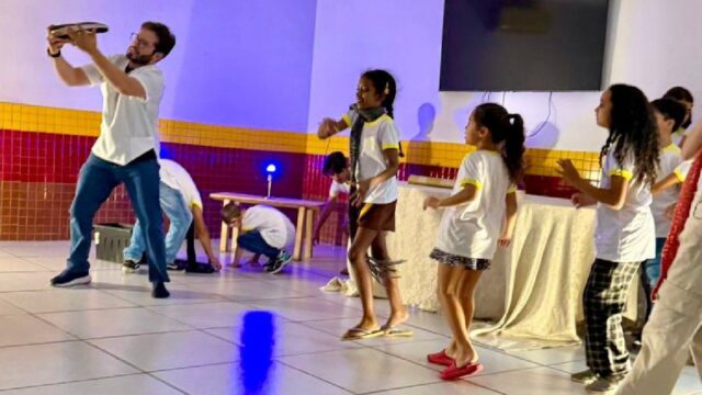 Dia Mundial do Teatro é celebrado com apresentação especial em Ouvidor