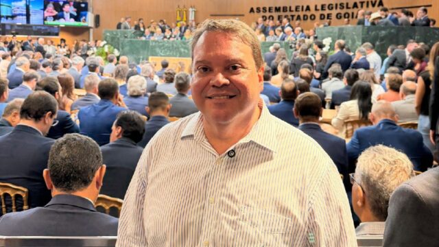 Prefeito de Corumbaíba participa da posse de Daniel Vilela como governador de Goiás nesta terça-feira (31)