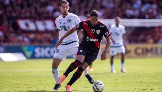 Goiás vence Atlético-GO por 2 a 0 no Accioly e abre vantagem na final do Goianão 2026