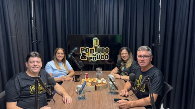 Primeira-dama de Ouvidor se emociona ao falar sobre fé, família e trabalho social em podcast