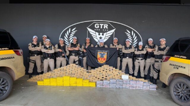 Polícia apreende mais de 320 kg de cocaína em rodovia do Triângulo Mineiro