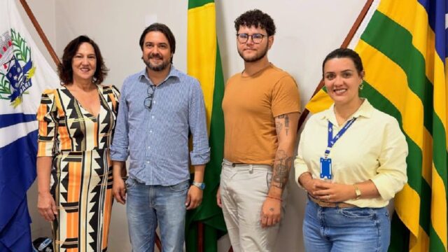 Cumari recebe equipe do Sebrae Goiás para discutir estratégias de desenvolvimento