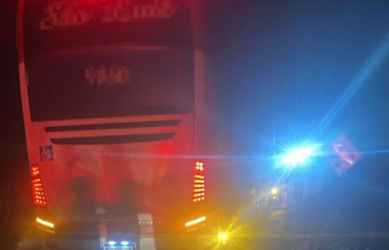 Força Tática do 18º BPM evita tragédia após princípio de incêndio em ônibus com delegação esportiva na GO-330, em Ouvidor