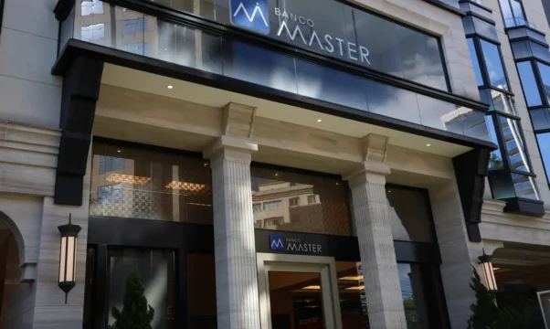 Marconi recebeu R$ 14,5 milhões do Banco Master de Vorcaro