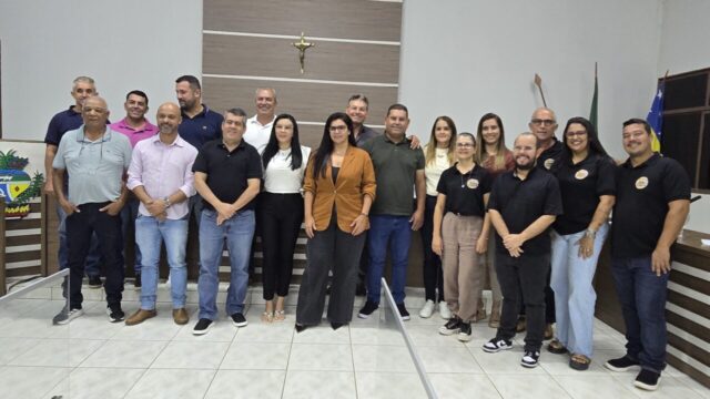 Câmara de Ouvidor aprova requerimentos e projetos durante sessão com presença do prefeito Cebinha e do vice-prefeito Nelci