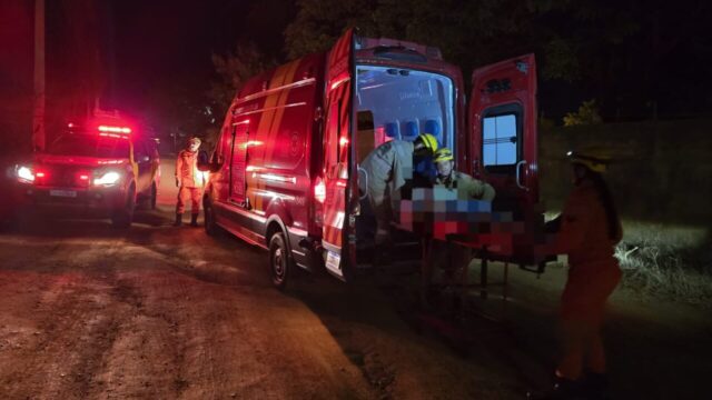Homem fica ferido após queda de moto em Catalão