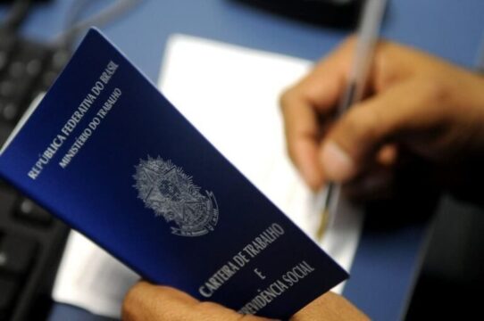 Governo de Goiás registra 14,5 mil novas vagas de emprego no estado em fevereiro