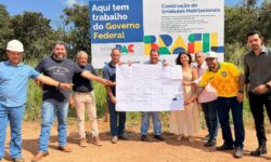Prefeito de Corumbaíba assina ordem de serviço para construção de 45 casas populares Prefeito de Corumbaíba assina ordem de serviço para construção de 45 casas populares
