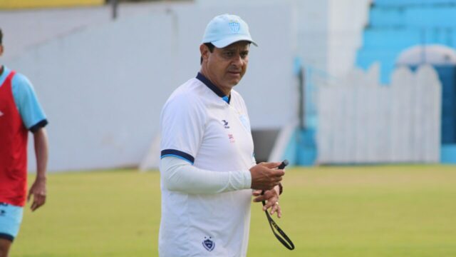 CRAC demite técnico Wladimir Araújo após início ruim na Série D; clube busca novo comandante