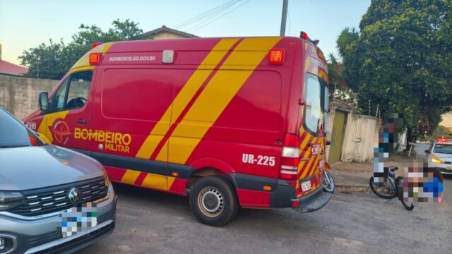 Acidente entre carro e moto deixa mulher ferida no bairro Santa Rita, em Catalão