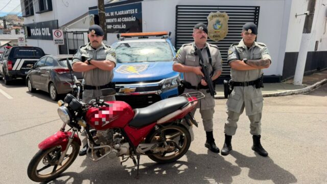 Força Tática recupera moto furtada e conduz suspeito à delegacia em Catalão