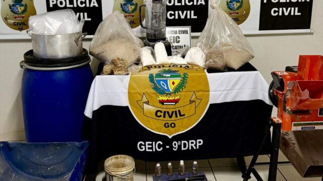 Polícia Civil (GEIC) fecha laboratório de drogas e apreende mais de R$ 1 milhão em entorpecentes em Catalão