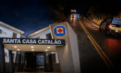 Homem atropelado por dois veículos morre na madrugada no hospital após acidente na GO-210, em Goiandira Homem atropelado por dois veículos morre na madrugada no hospital após acidente na GO-210, em Goiandira