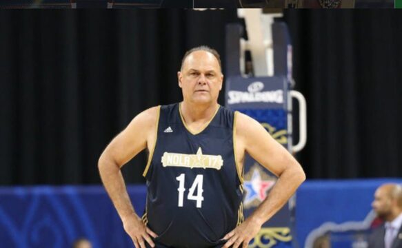 Morre Oscar Schmidt, lenda do basquete brasileiro, aos 68 anos