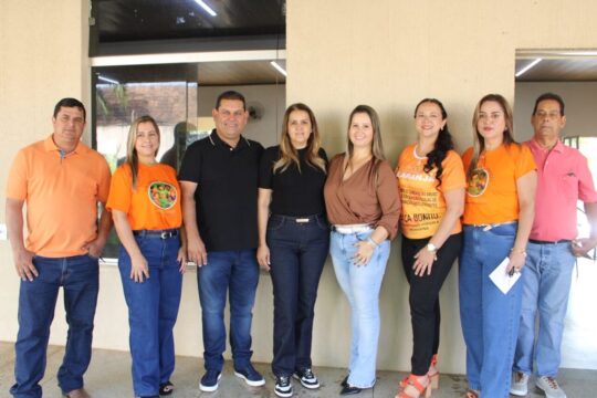 Encontro reforça campanha Maio Laranja e combate à violênci@ contra crianças e adolescentes em Ouvidor