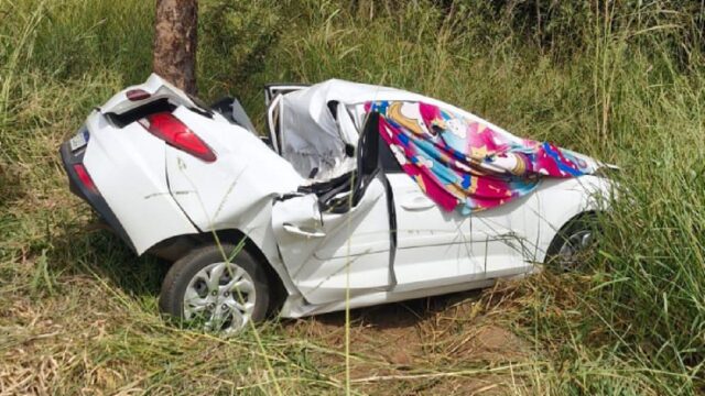 Carro capota e bate contra árvore na MG-413; passageira fica ferida em Araguari