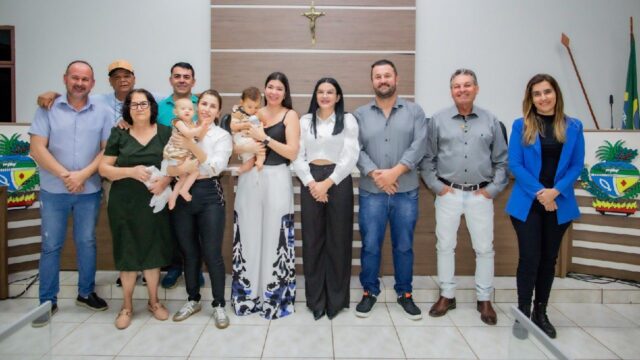 Vereadores aprovam projetos e se unem por tratamento de criança em Ouvidor