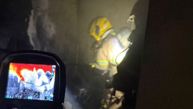 Incêndio em residência mobiliza Bombeiros e deixa idosa hospitalizada em Uberlândia