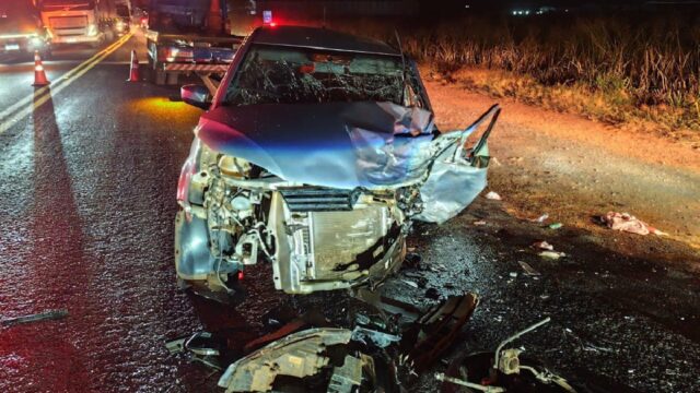 Idoso fica gravemente ferido após colisão frontal na MGC-452, em Uberlândia