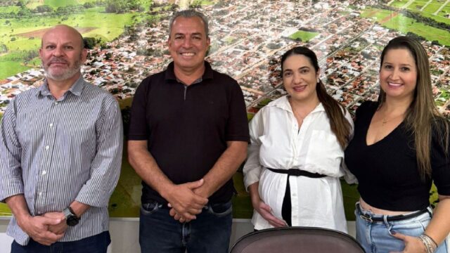 Prefeitura de Ouvidor busca parceria com faculdade para ampliar acesso ao ensino superior