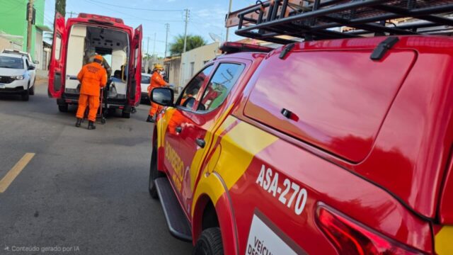 Pintor fica gravemente ferido após cair de escada durante trabalho em residência, em Catalão
