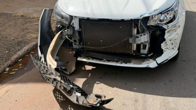 Motociclista fica ferido após acidente entre carro e moto em avenida movimentada de Catalão