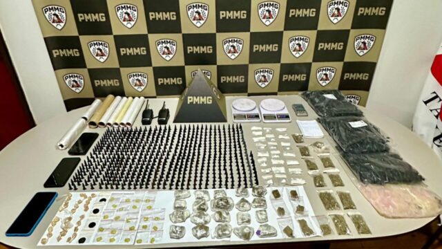 PM prende homem por tráfico e apreende grande quantidade de drogas em distrito de Monte Carmelo