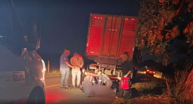 Motociclista morre após bater na traseira de caminhão parado em estrada vicinal de Ituiutaba; motorista é preso