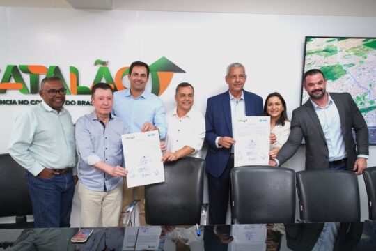 SAE lança obras de água e esgoto em Catalão que vão beneficiar mais de 15 mil famílias e 1,9 mil residências