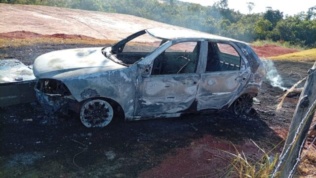 Homem sofre queimaduras após veículo pegar fogo na entrada de Três Ranchos