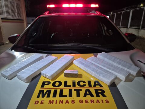 Dois homens são presos com barras de maconha durante operação na BR-352, em Abadia dos Dourados