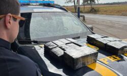 PRF apreende carga de celulares avaliada em cerca de R$ 1 milhão na BR-153, em Morrinhos