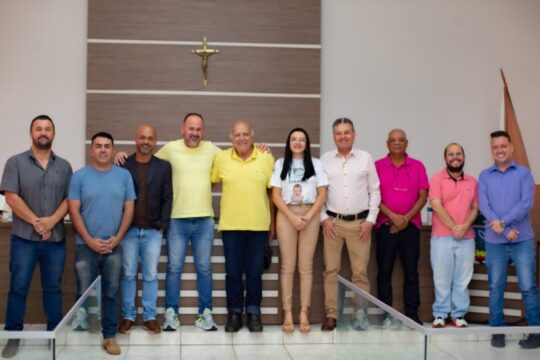 Câmara de Ouvidor aprova programa de proteção animal, fábrica de ração e leilão de bens públicos durante 17ª sessão ordinária