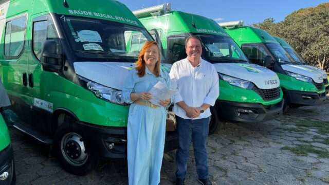 Prefeitura de Corumbaíba recebe van odontológica do Novo PAC para ampliar atendimento em saúde bucal