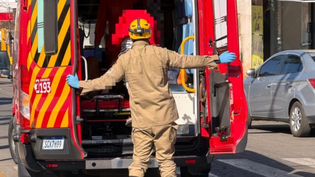 Idoso fica ferido após ser atropelado em faixa de pedestres na Avenida São João, em Catalão