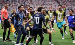 Argentina busca virada histórica contra Inglaterra por 2 a 1, avança à final da Copa e fica a um passo do tetracampeonato Argentina busca virada histórica contra Inglaterra por 2 a 1, avança à final da Copa e fica a um passo do tetracampeonato